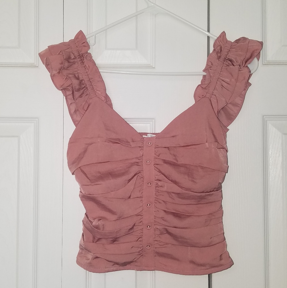 NWOT ASTR The Label Ruched Ruffle Shoulder Tank - Picture 5 of 8